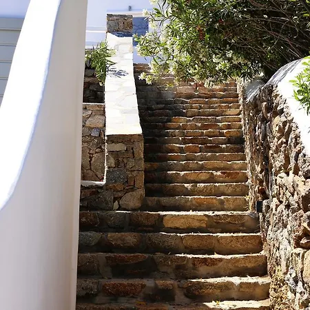 فندق إيليا ميكونوس أورنوس