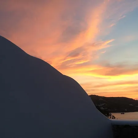 Aelia Mykonos ホテル 4*